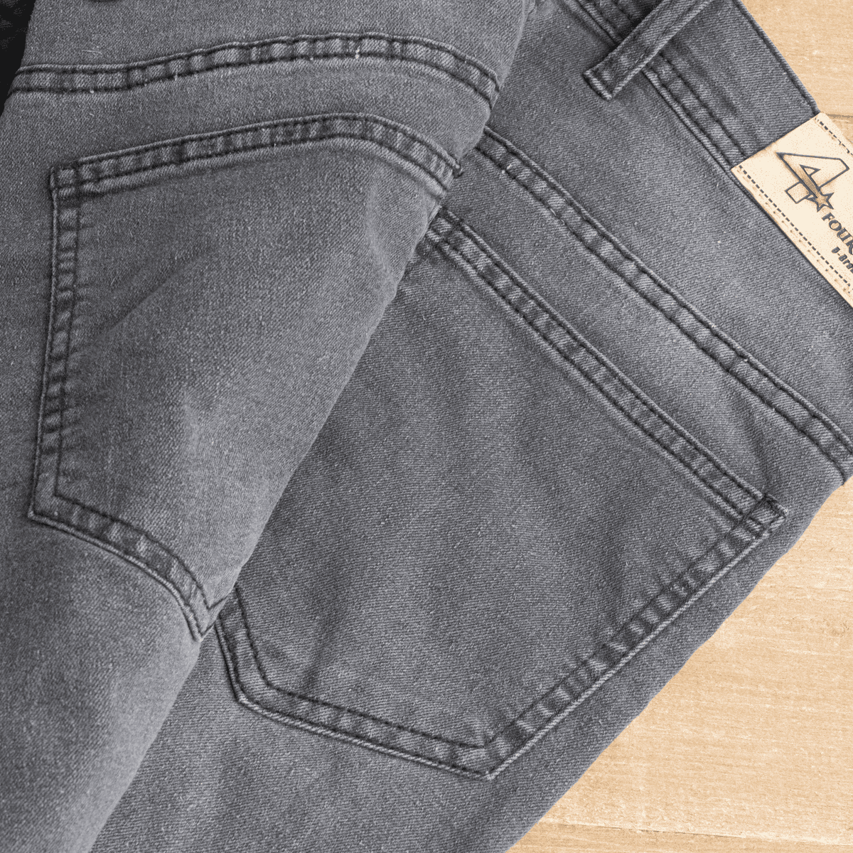 Scratched Jeans - Image 6