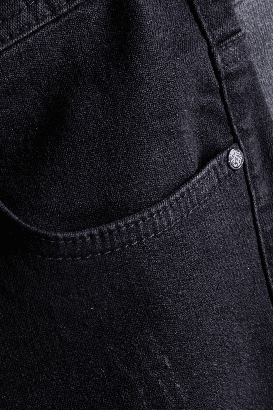 Scratched Jeans - Image 5