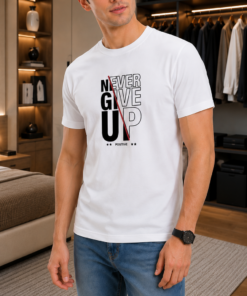 NEVER GIVE UP Oversized T-Shirt